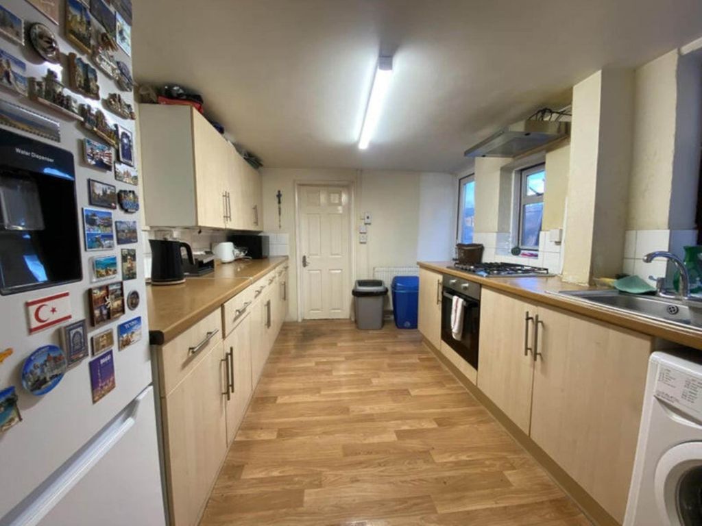 Property photo 3 of 5