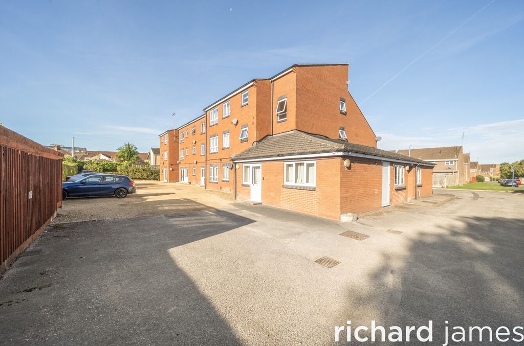 Property photo 1 of 11 1d8404d733224B0Dbb4E6c5318E59B1c