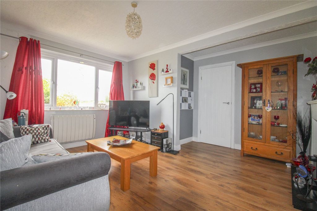 Property photo 3 of 16 Picture No. 05