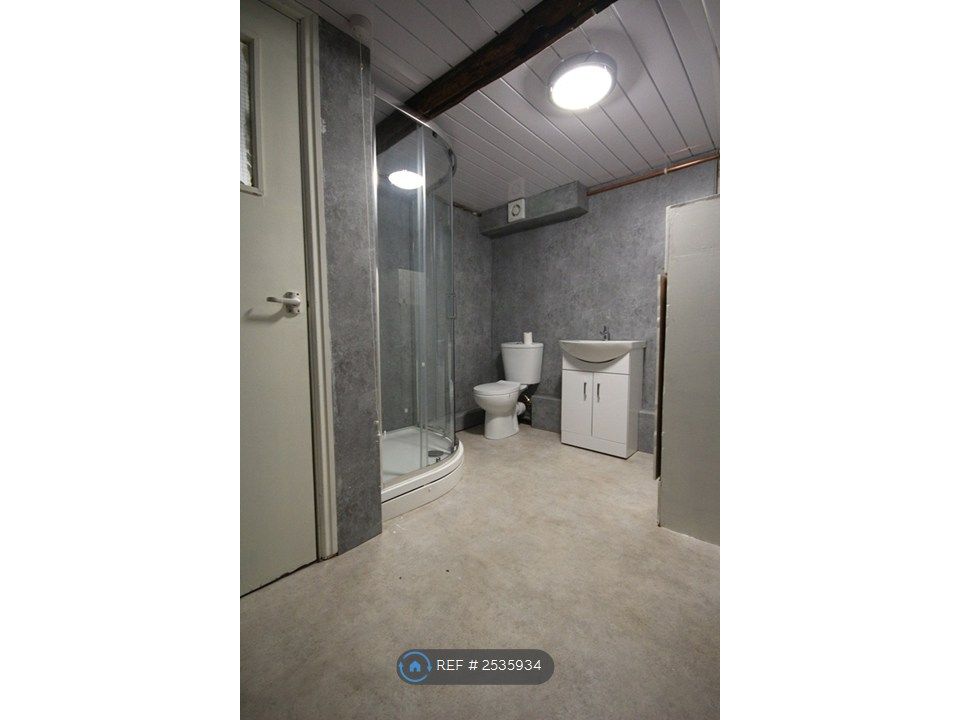 Property photo 3 of 3 Bathroom