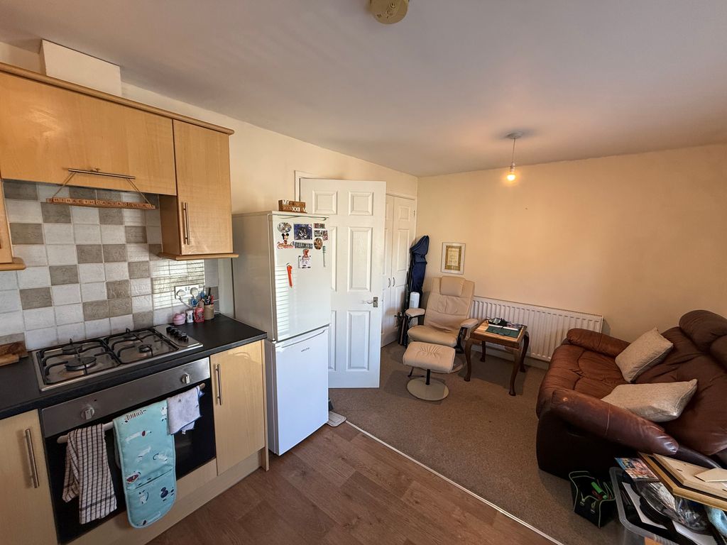 Property photo 1 of 4
