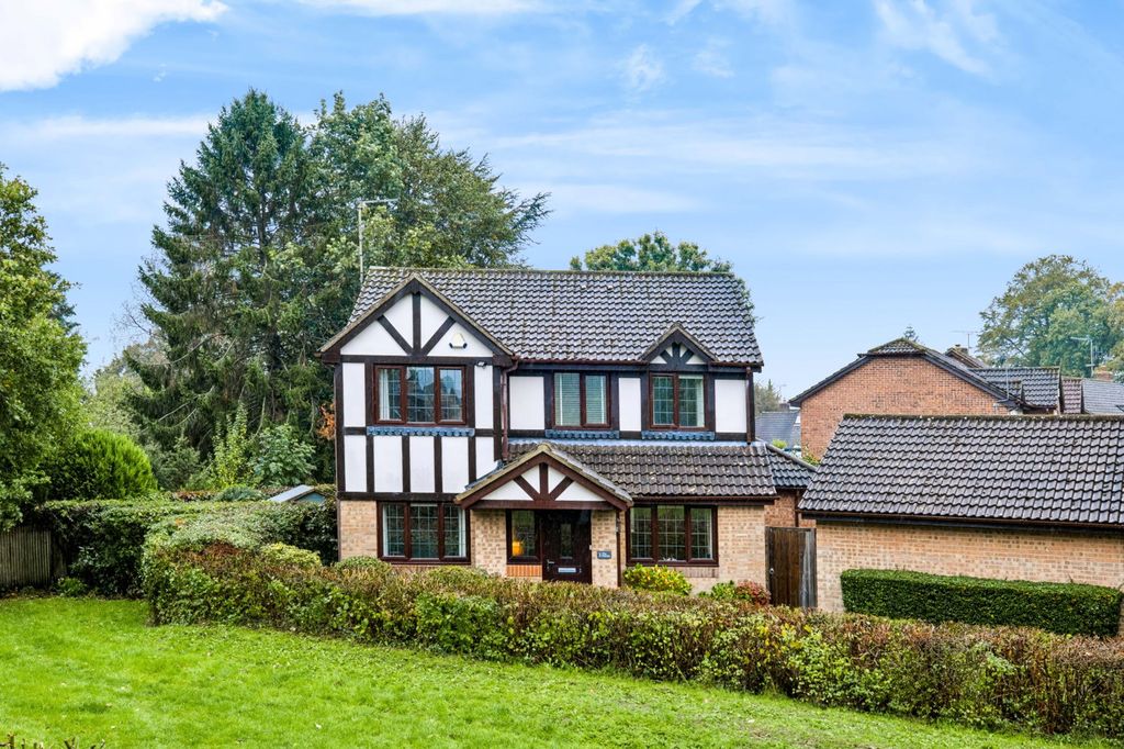 Property photo 1 of 26