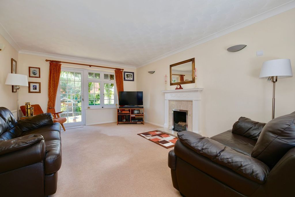 Property photo 3 of 21