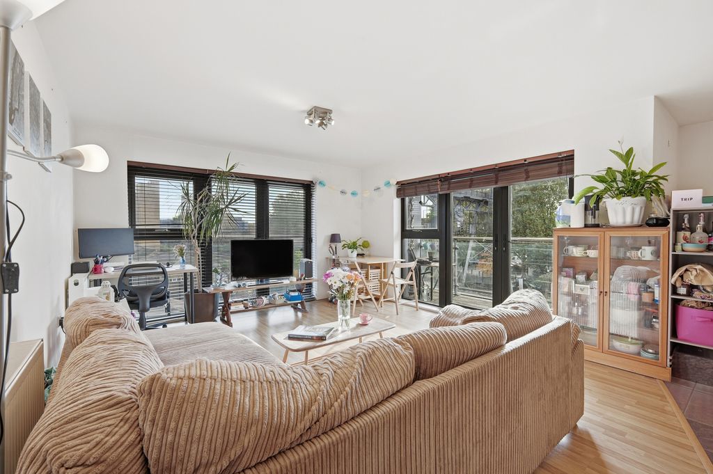 Property photo 2 of 12 Img_9590.Jpg