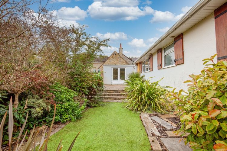 Property photo 3 of 9 265258