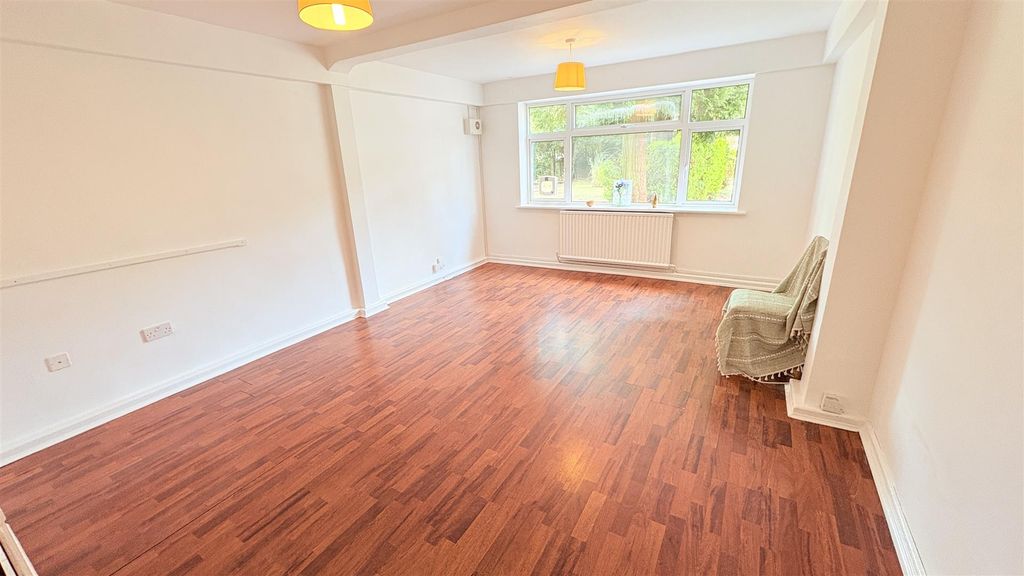 Property photo 3 of 9 Fullsizerender-2.Jpg