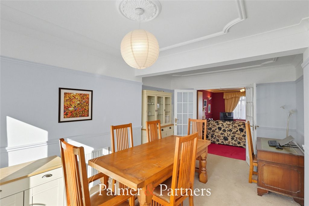 Property photo 2 of 26 Picture No. 11