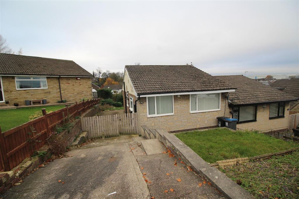 Property photo 1 of 13 External