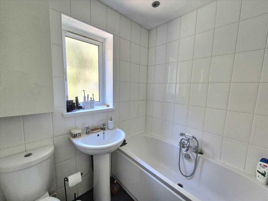 Additional image 23 of 3 bed detached house for saleDerwen Aur, Porth CF39