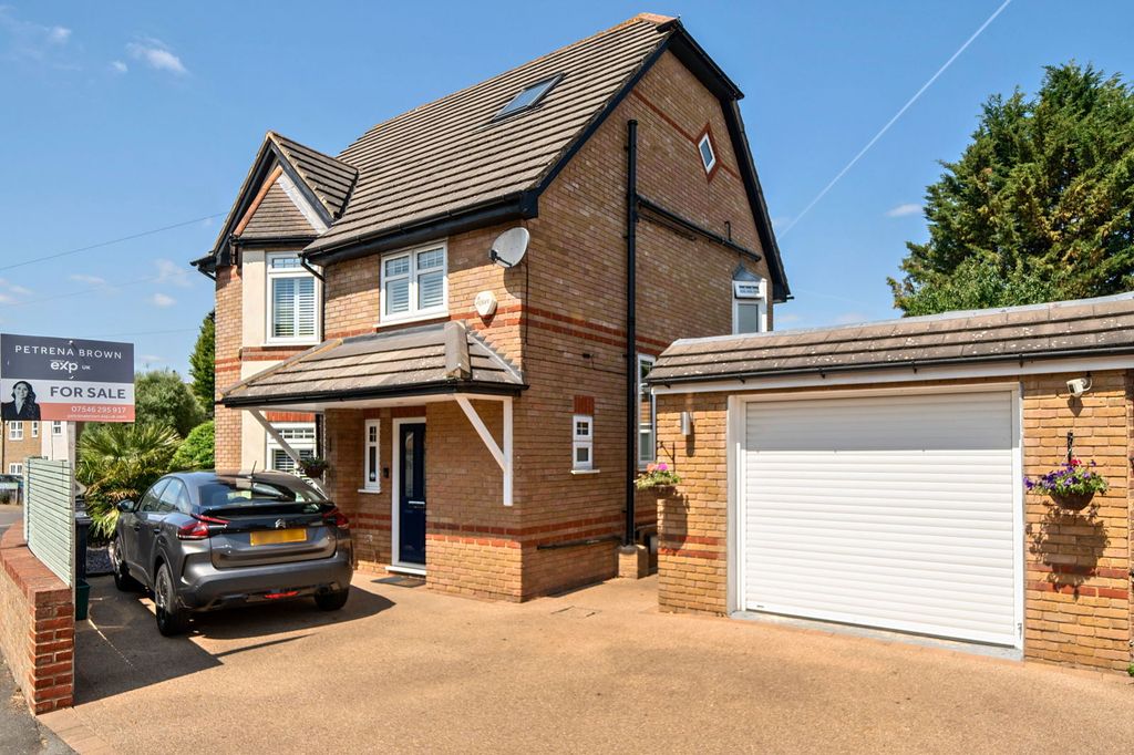 Property photo 1 of 22