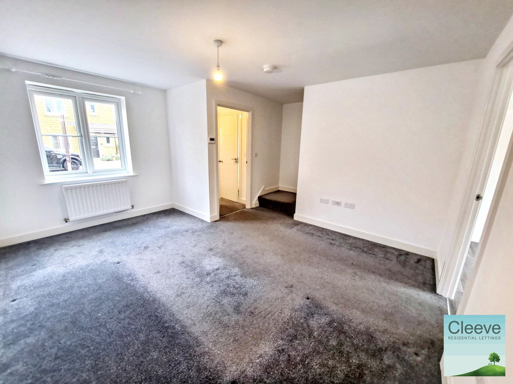Property photo 3 of 12 1000167608