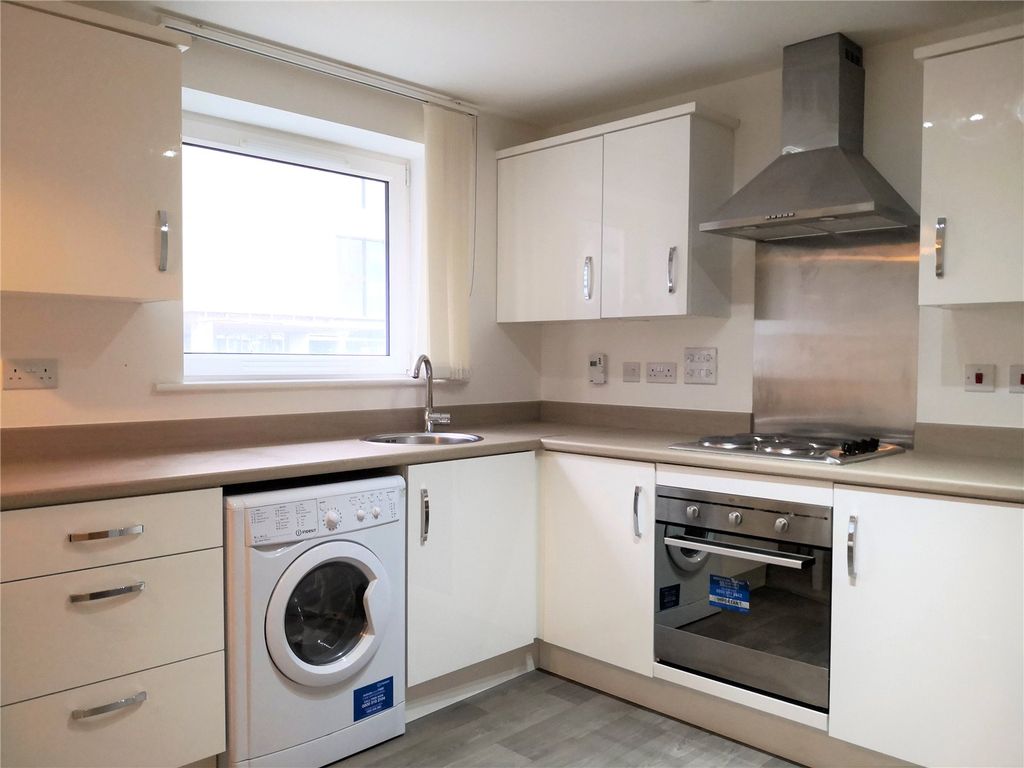 Property photo 2 of 13 Kitchen