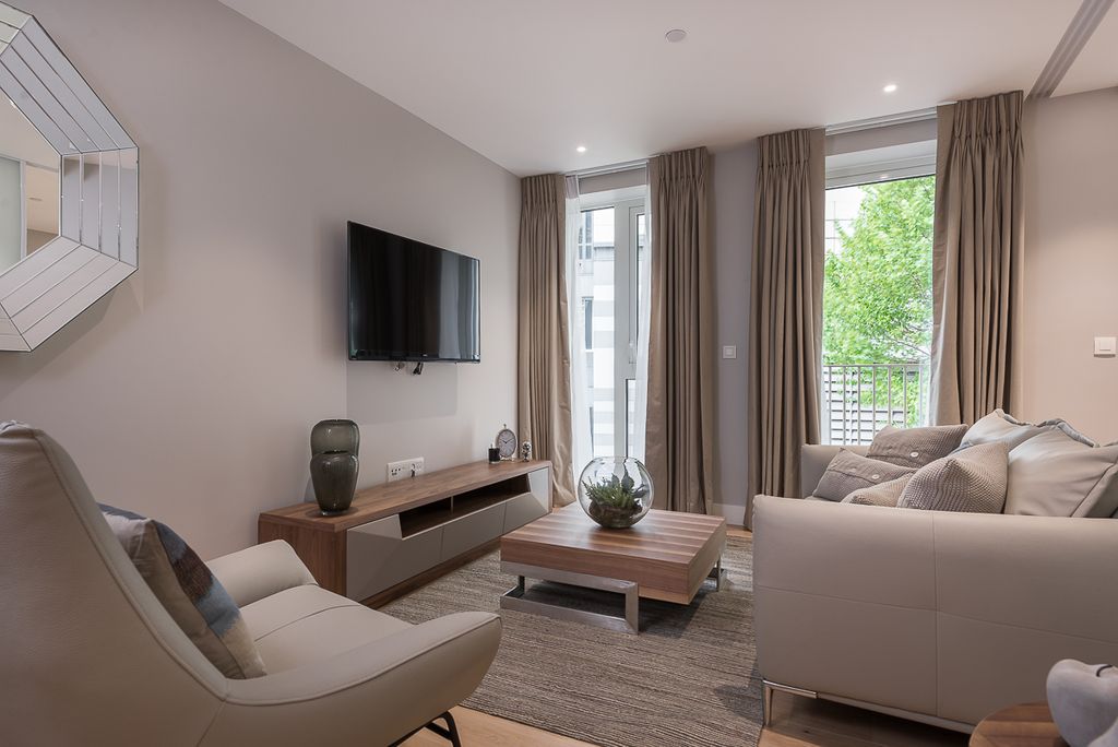 Property photo 1 of 17 Luxury Apartment
