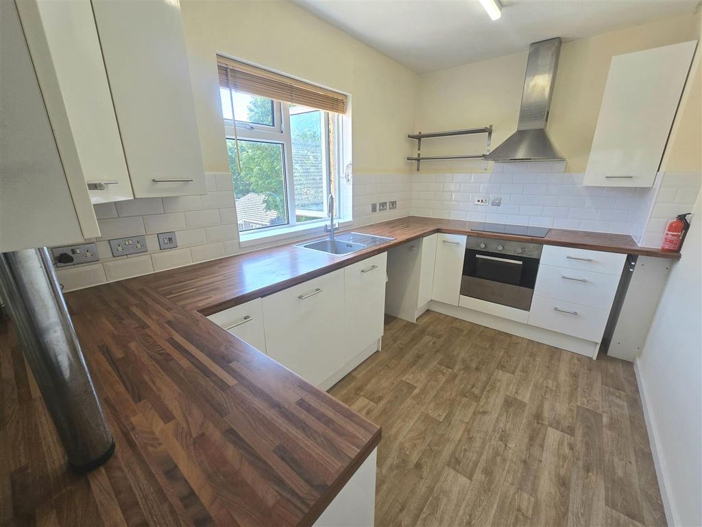 Property photo 2 of 16 Kitchen Area