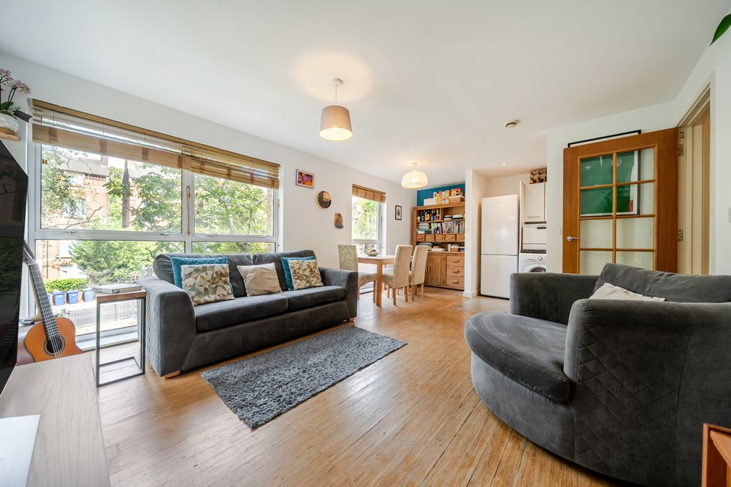 Property photo 1 of 18 1497252-10-6A60d5...