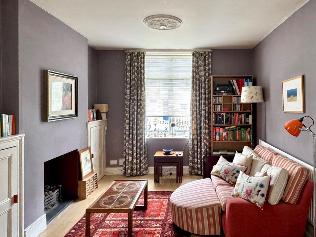 Property photo 3 of 11 Lounge/Dining Room