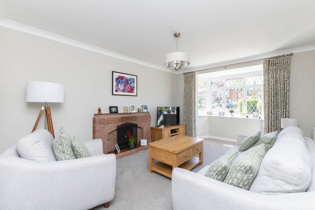 Property photo 3 of 18