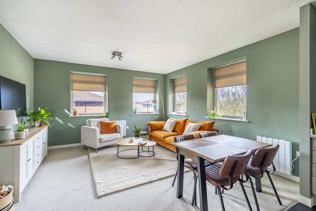 Property photo 2 of 12 Living Room