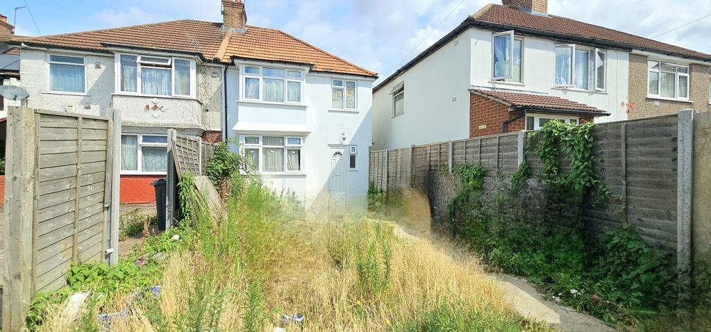 Property photo 2 of 13