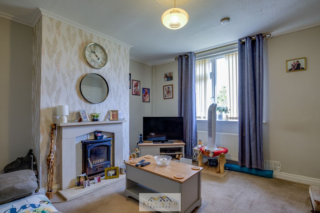 Property photo 3 of 19