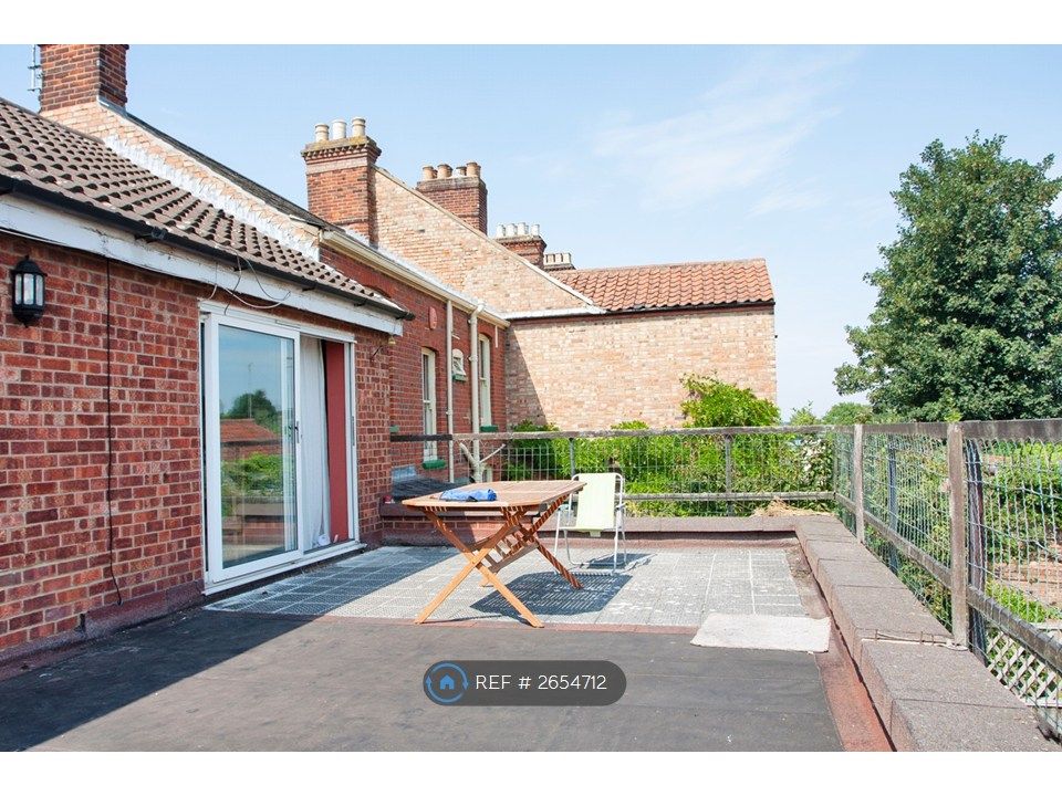 Property photo 2 of 23 Roof Terrace