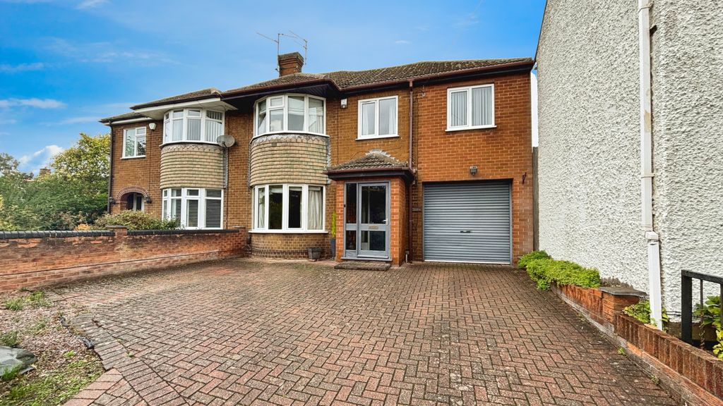 Property photo 1 of 14 Front