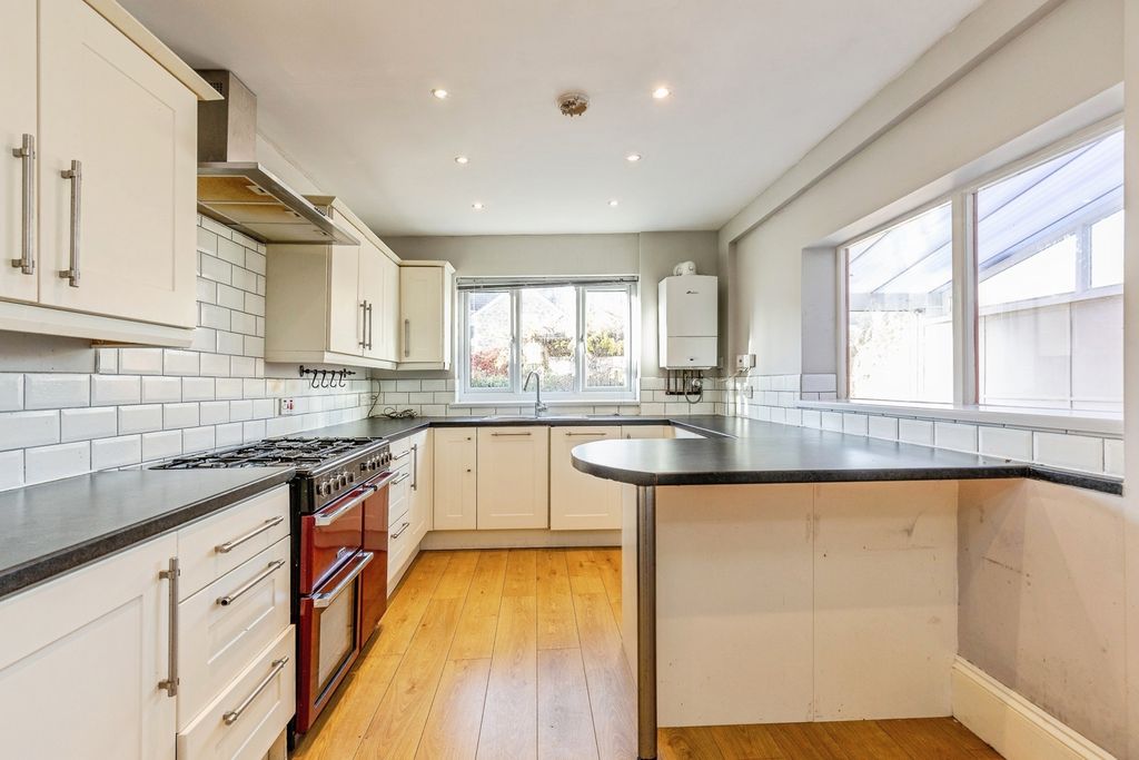 Property photo 2 of 19 Pbox-Img.Jpg