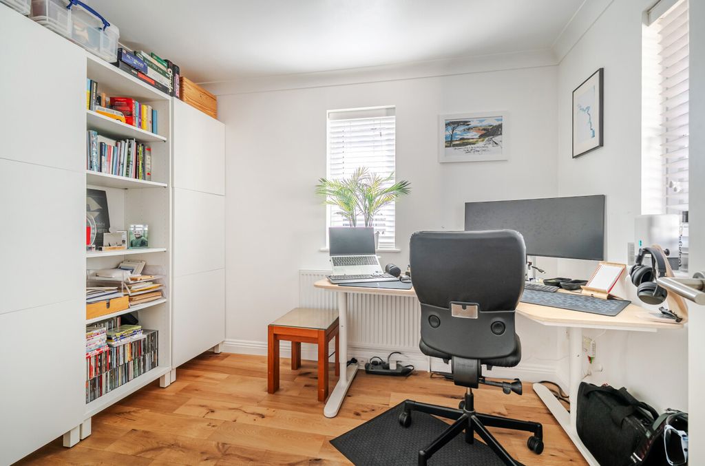 Property photo 3 of 26 1438196-16-69d68c...