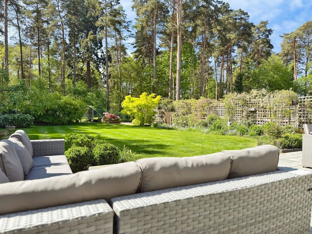 Additional image 38 of 6 bed detached house for saleWaterloo Road, Crowthorne, Berkshire RG45