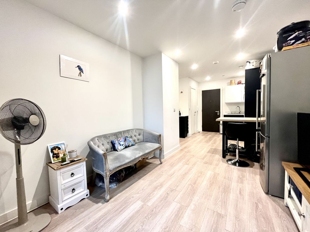 Property photo 2 of 17 Open Plan Lounge/Kitchen