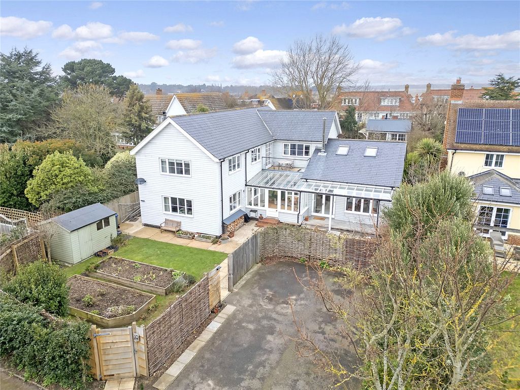Property photo 1 of 27 10 St Peters Road