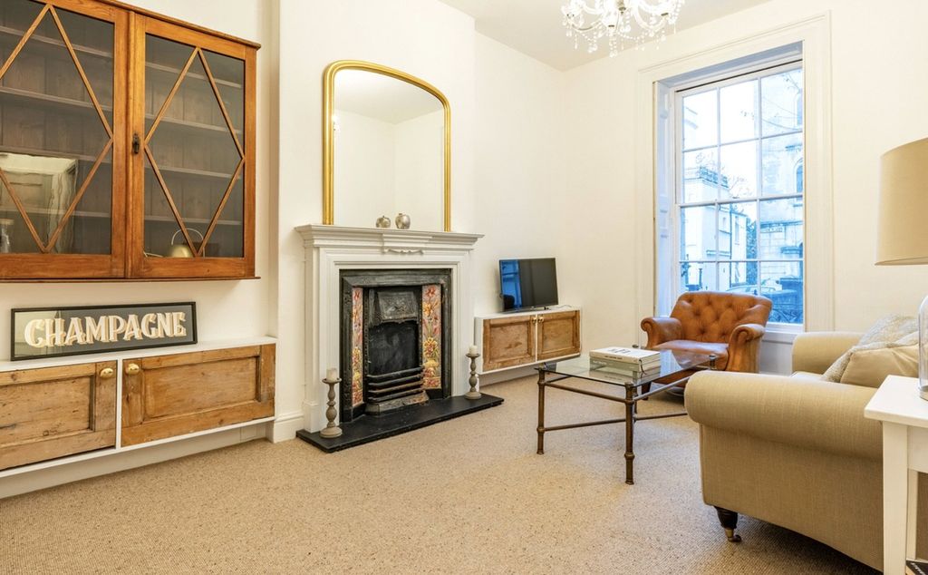 Property photo 3 of 10 Picture No. 04