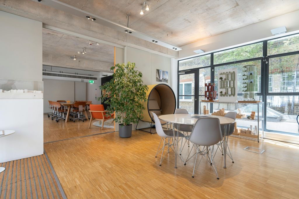 Property photo 1 of 15 Ground Floor - Communal Space
