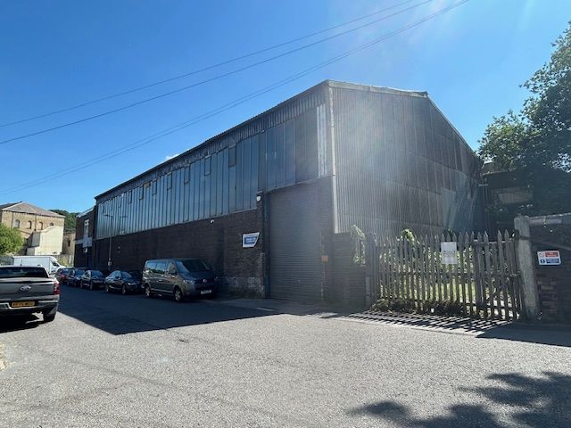 Property photo 1 of 3