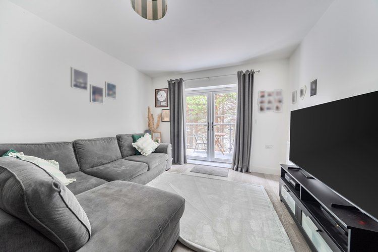 Property photo 1 of 21