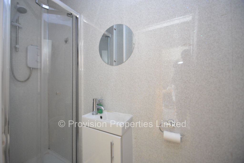 Property photo 3 of 5 Photo