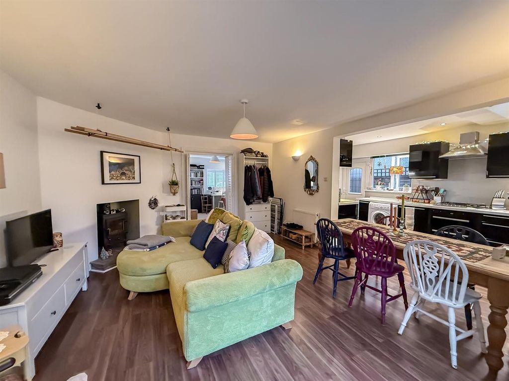 Property photo 3 of 19 Whatsapp Image 2025-11-13 At 09.31.21 (2).Jpeg