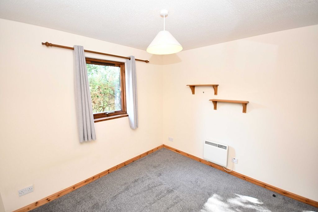 Property photo 3 of 6 Photo