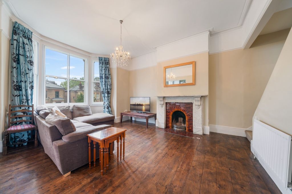 Property photo 2 of 8 4245201