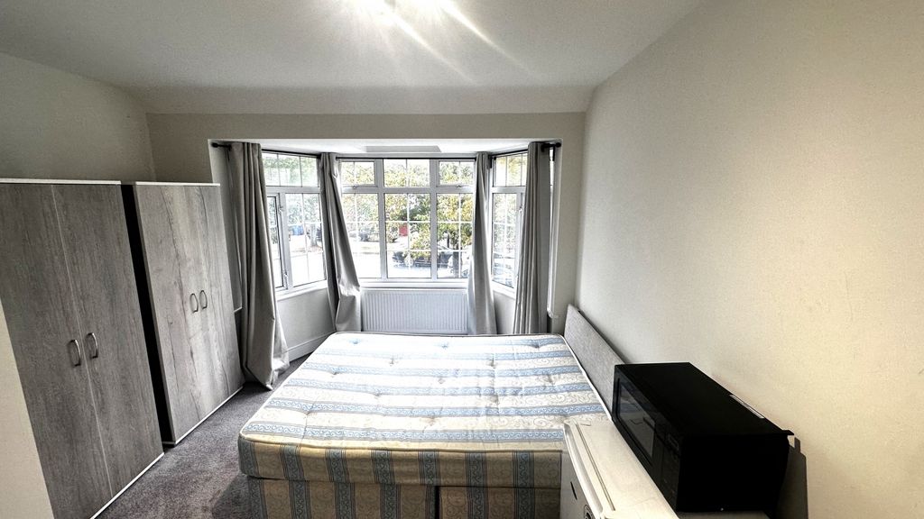 Additional image 6 of 5 bed end terrace house for saleWhitton Avenue East, Greenford UB6