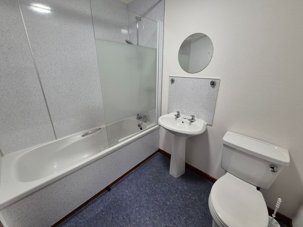 Property photo 3 of 9 Photo 3