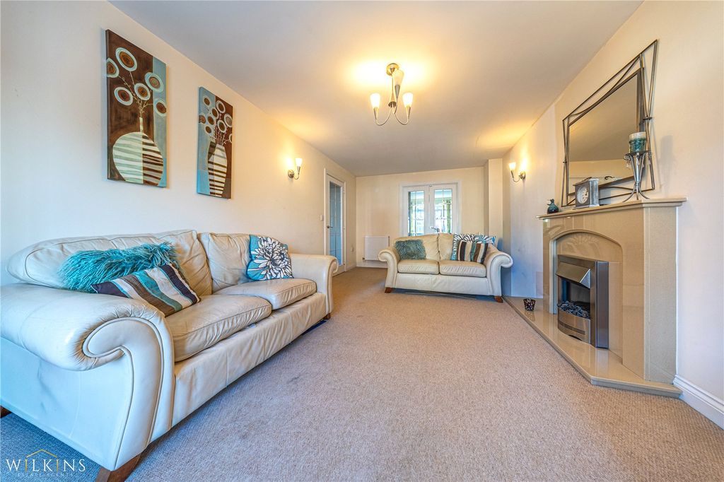 Property photo 3 of 31 Picture No. 08