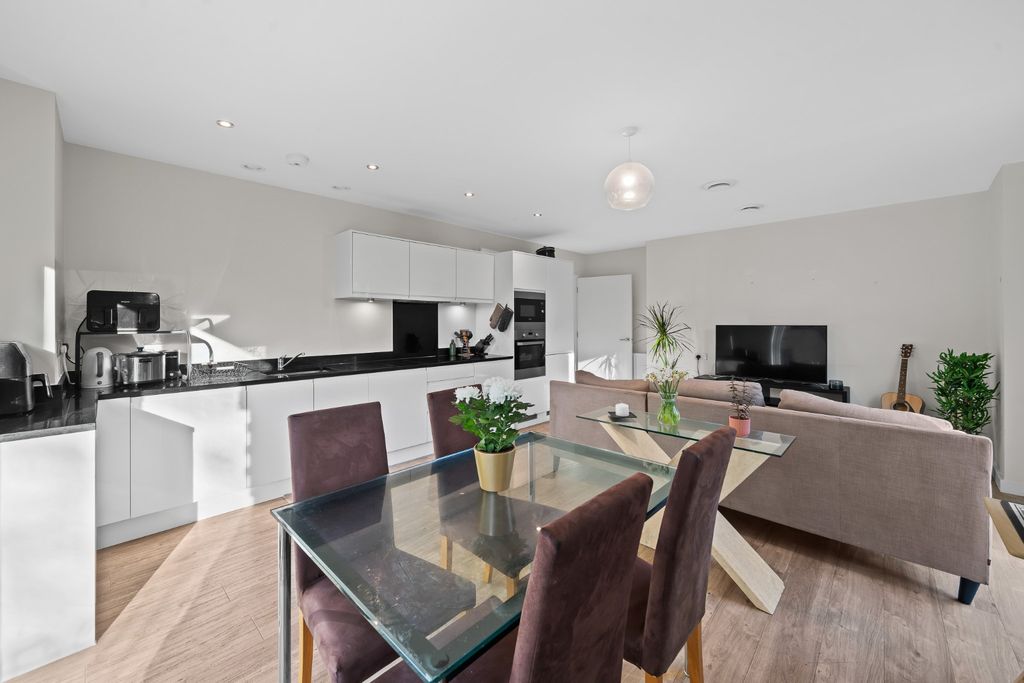 Property photo 2 of 23 3423202