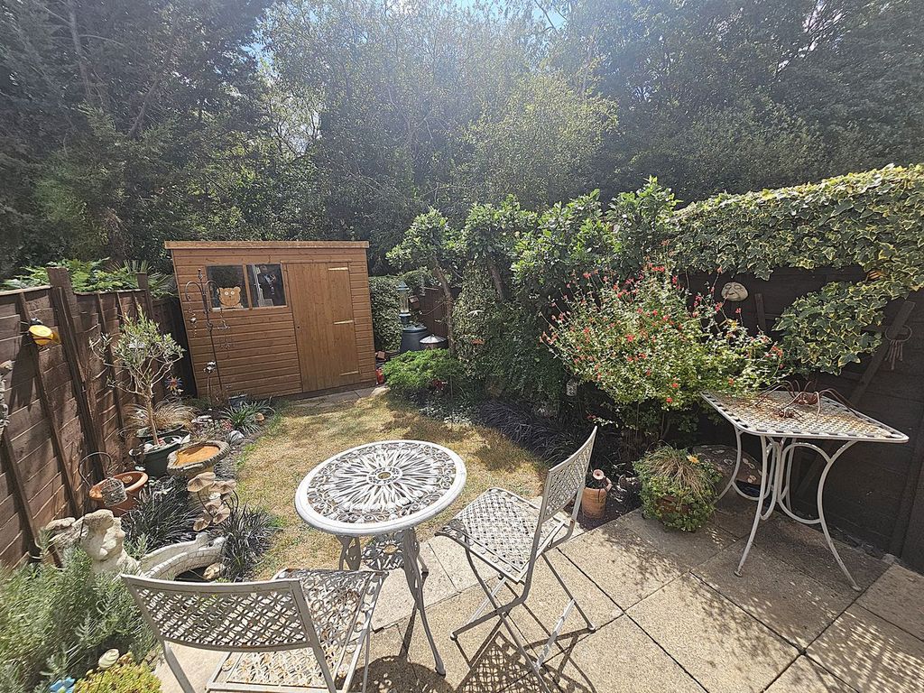Property photo 2 of 22