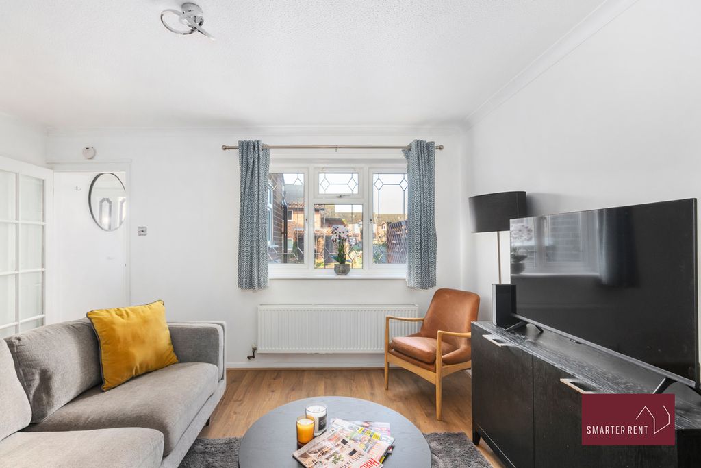 Property photo 2 of 17