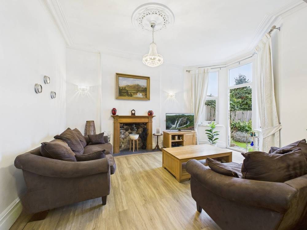 Property photo 3 of 34