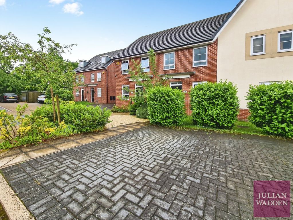 Property photo 1 of 17 Picture No. 23