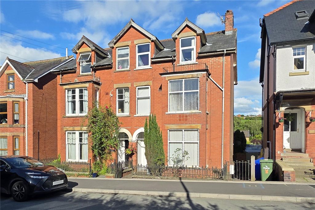 Property photo 1 of 17 Picture No. 14