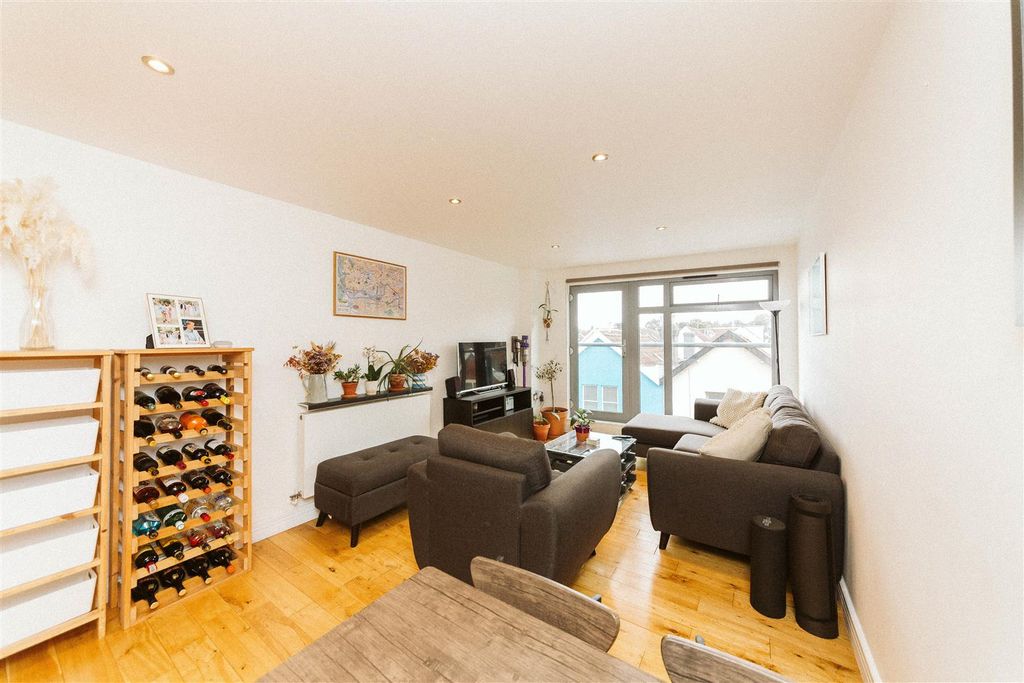 Property photo 2 of 13 Ks2B1457.Jpg