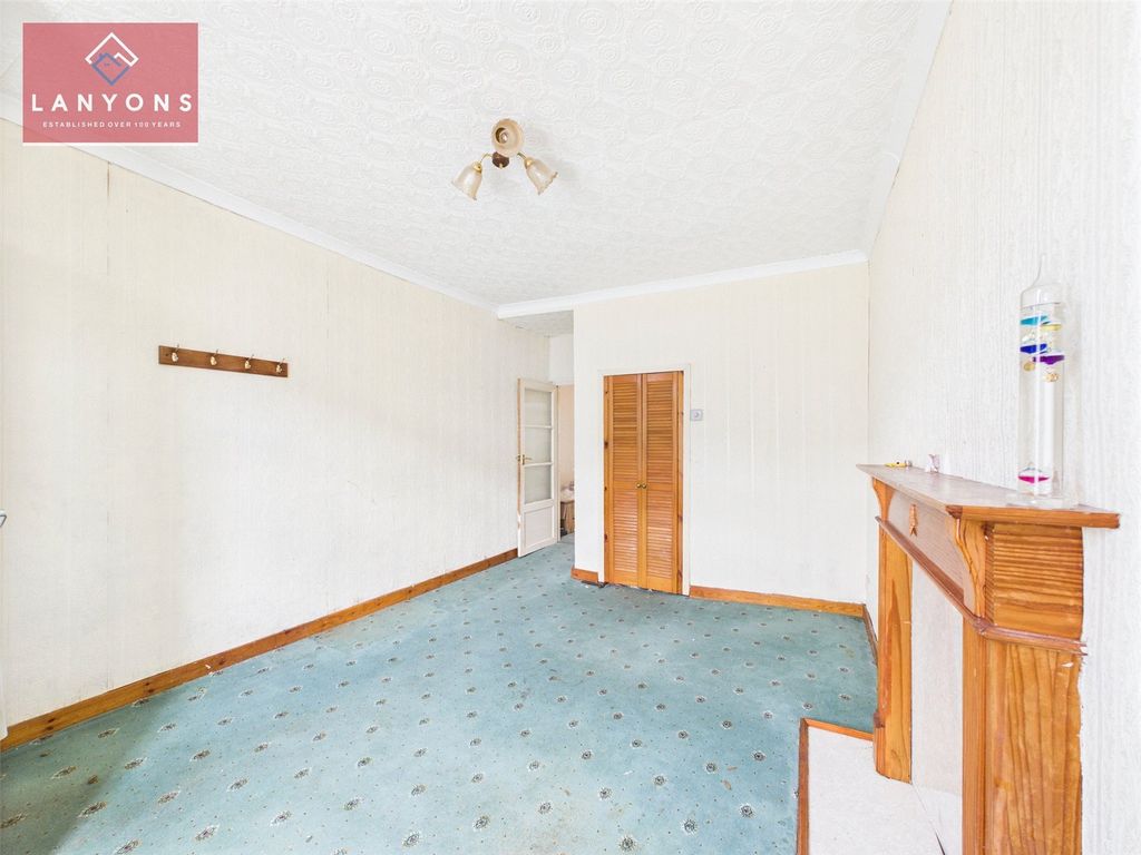 Property photo 3 of 15 Picture No. 03